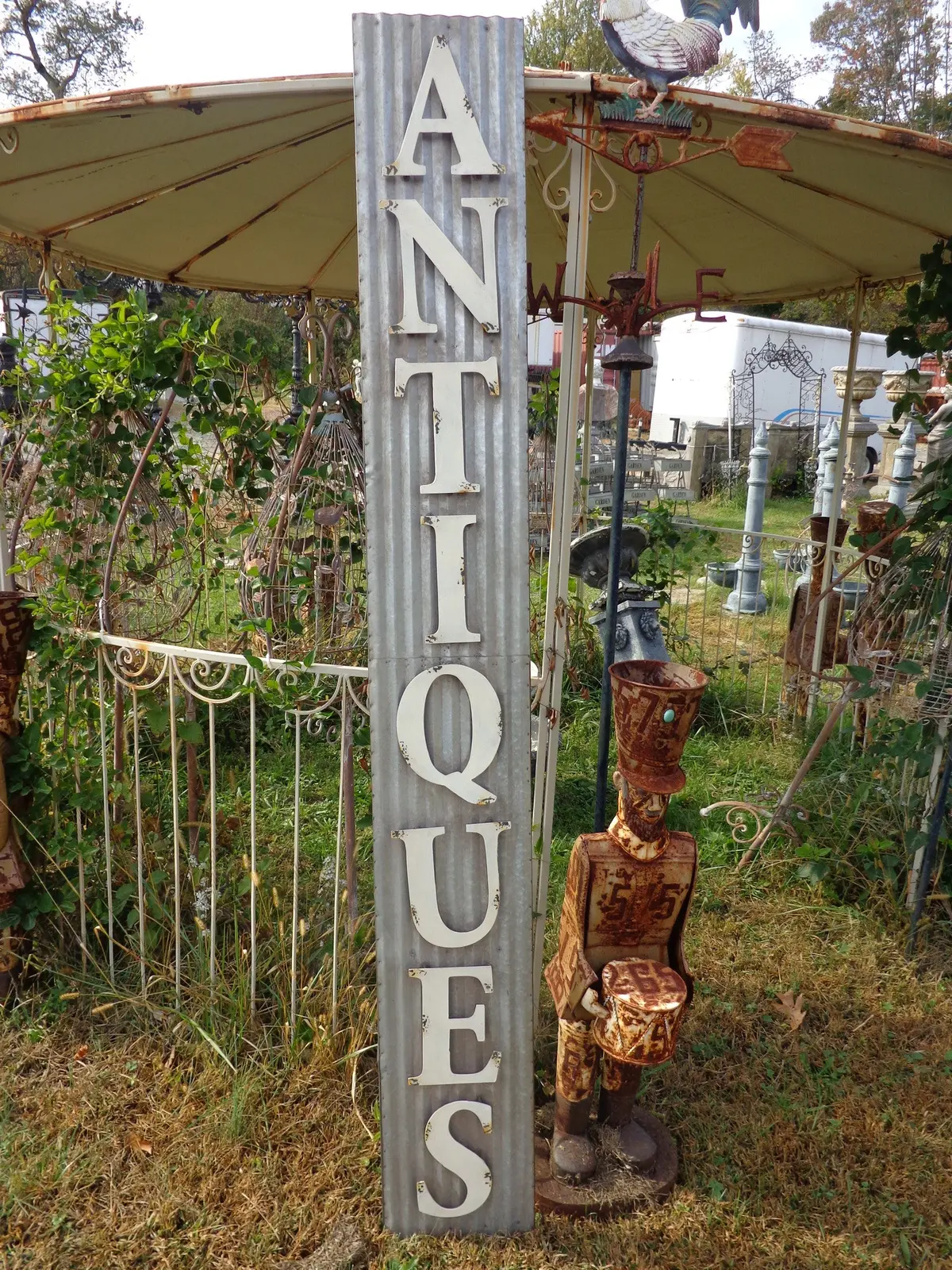 Metal Signs - "Antiques" 1