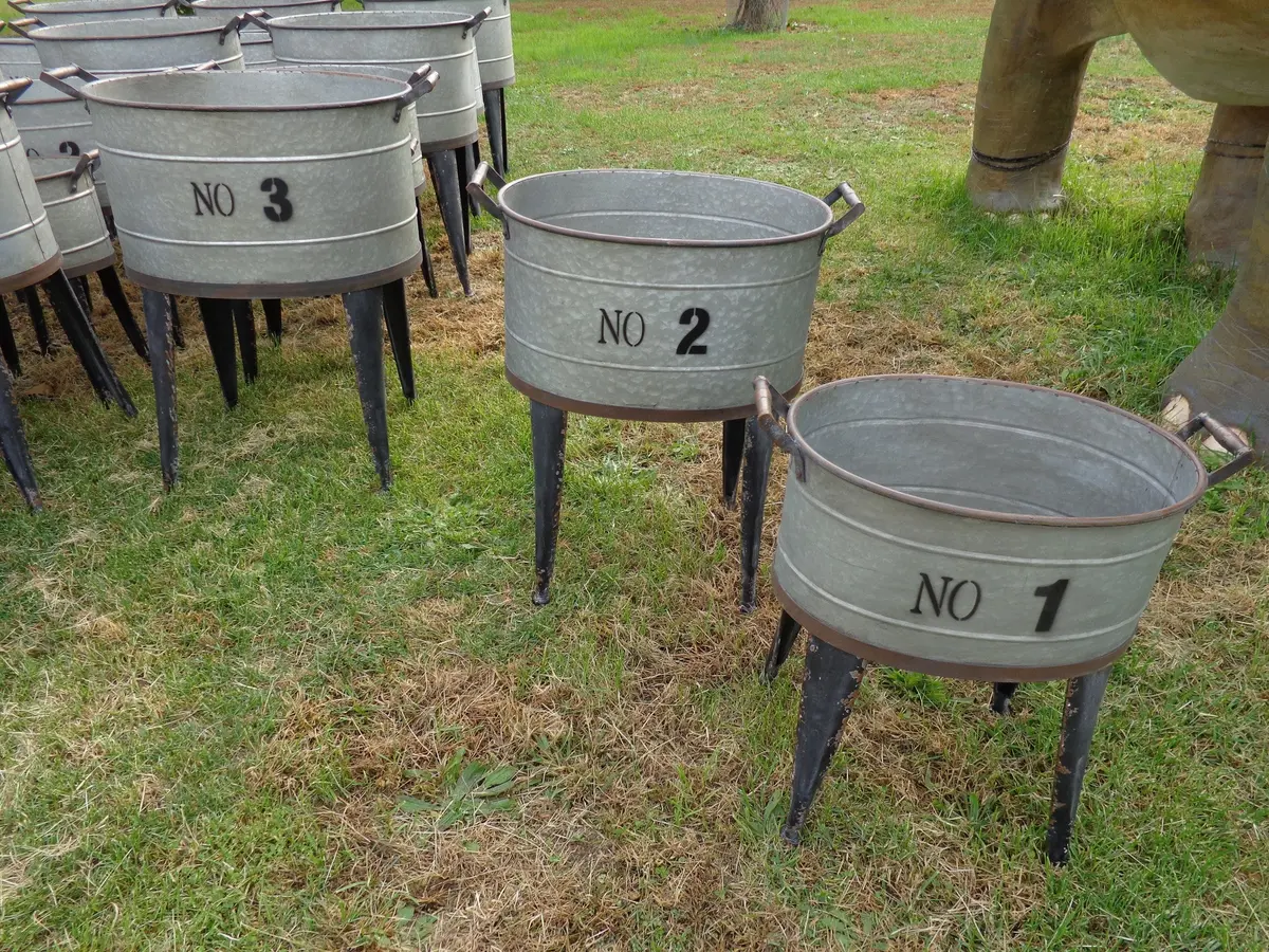 Metal Planters - 3 Piece Wash Tubs On Stands 1