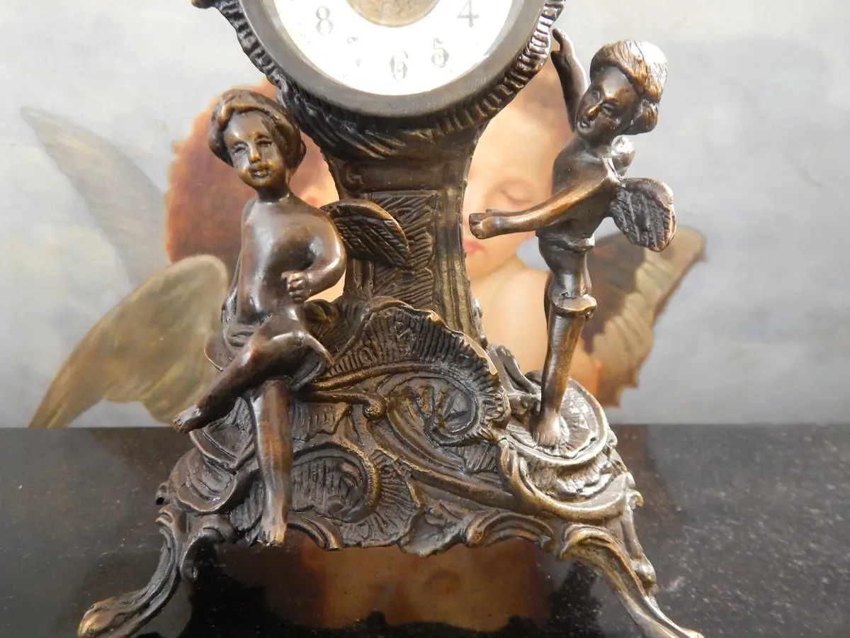 Bronze Clock - Table Top Clock Cherub 2