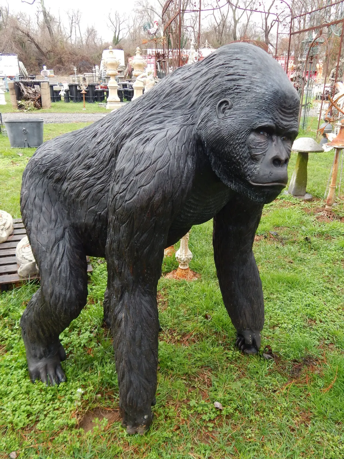 Statue - Life Size Gorilla 1