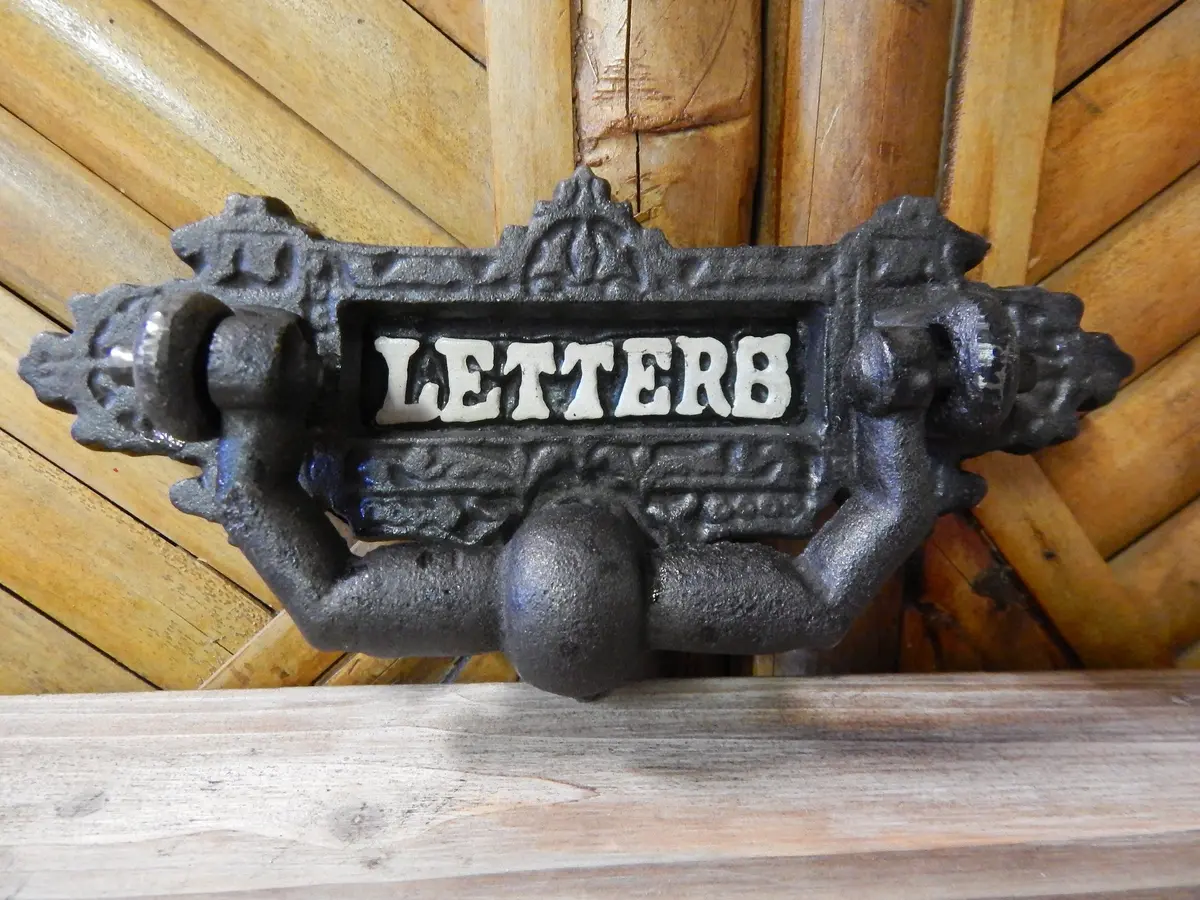 Door Knocker -Cast Iron Letter Box 1