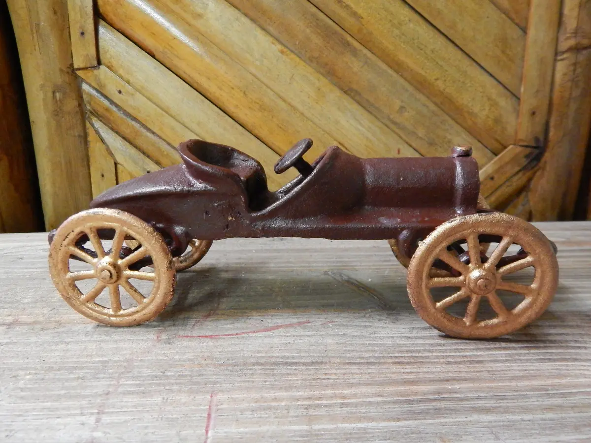 Cast Iron Figurine - Race Car Toy 1