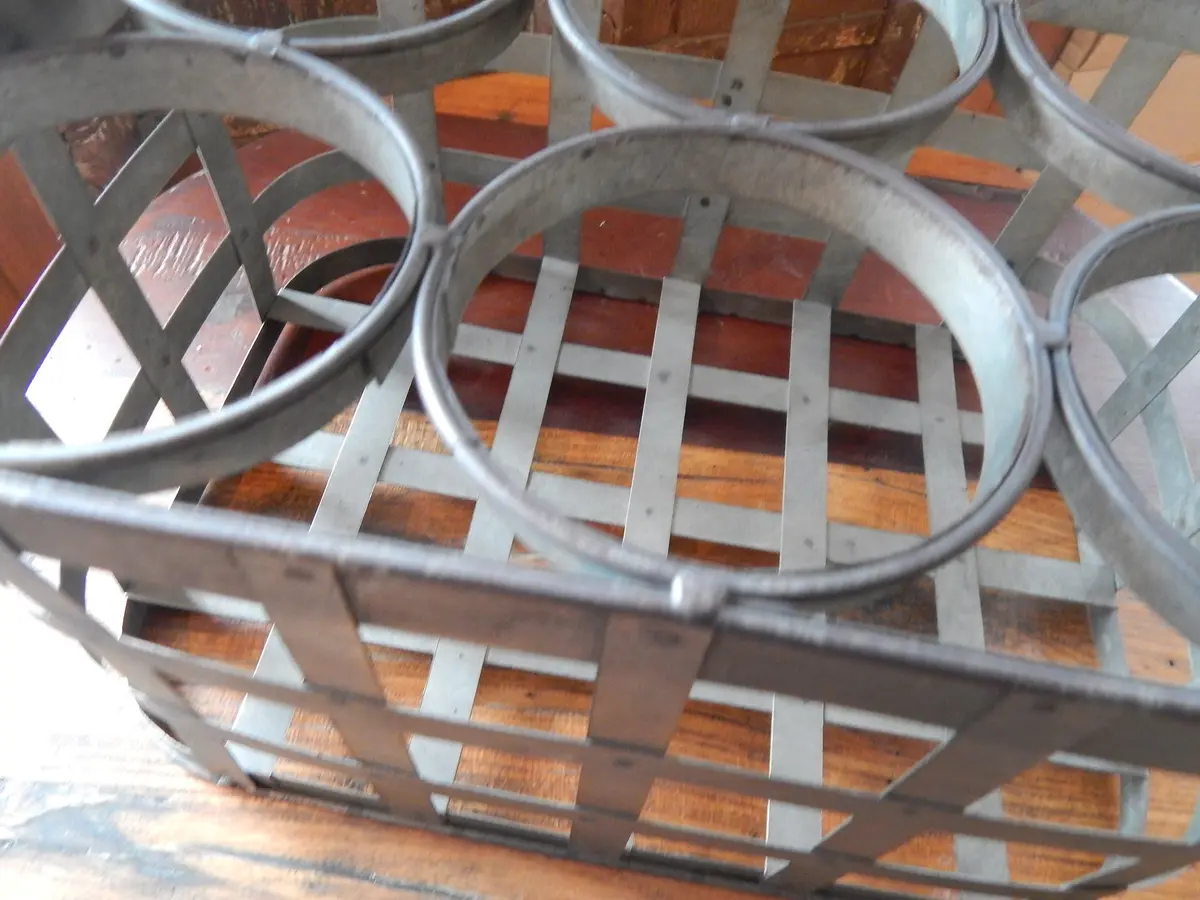 Metal Tin - Wine Rack Carrier 2