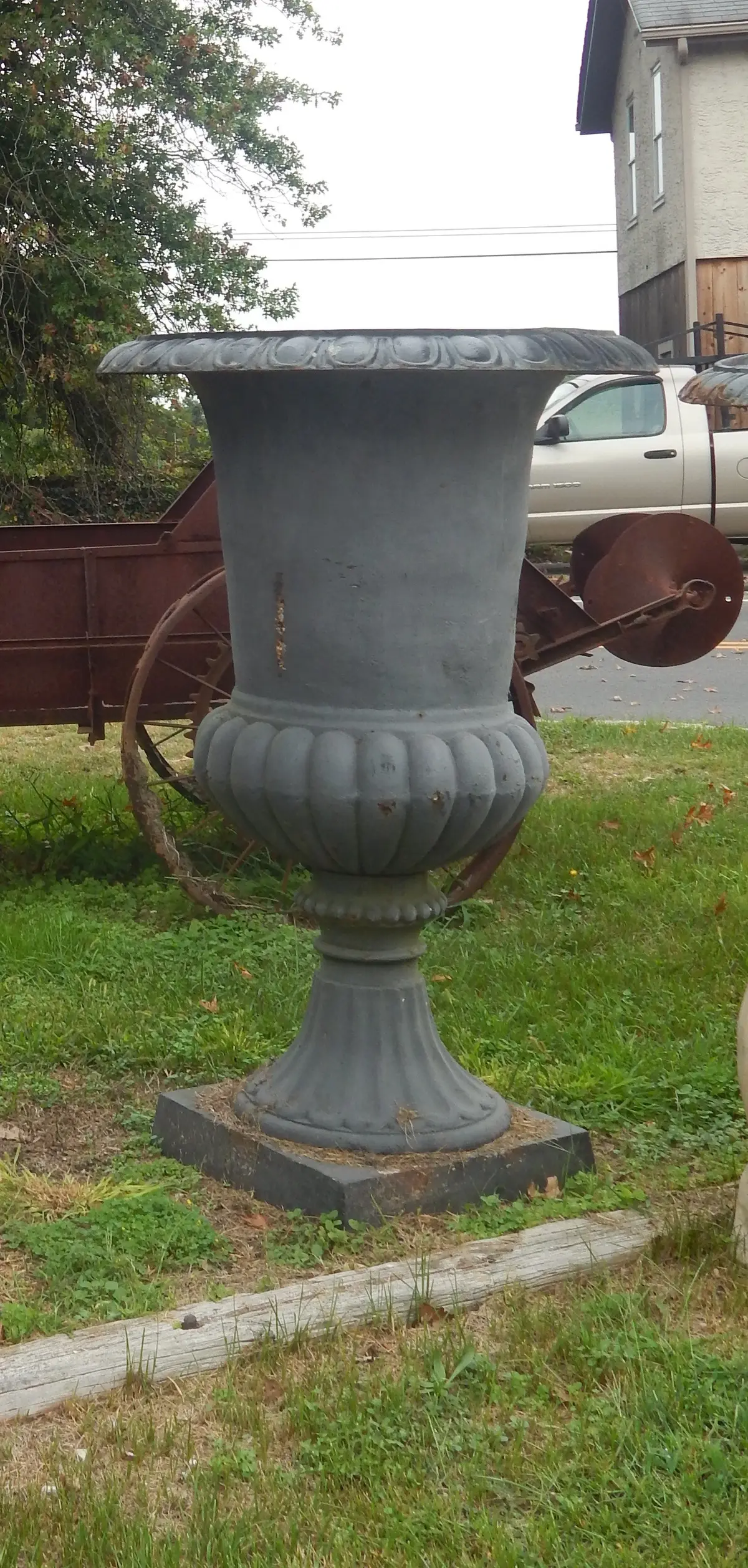 Urn Cast Iron -Pair Large Planter 1
