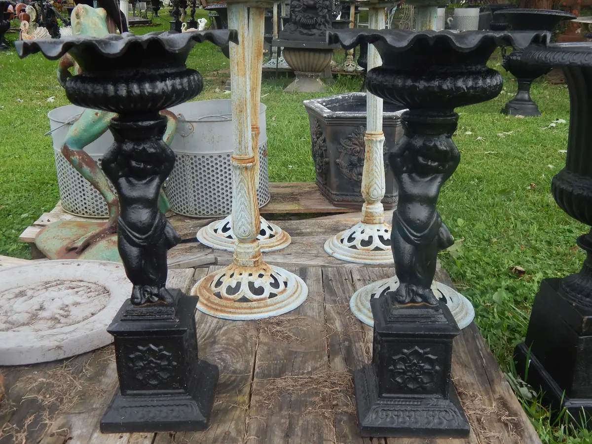 Urns Cast Iron - Pair Short Black Cherub 1