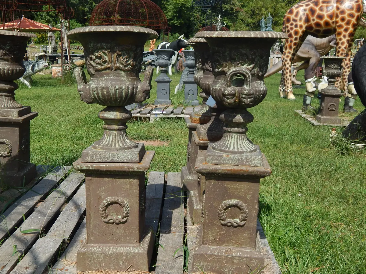 Urn Cast Iron -Pair 2 Face Handle Verde Green 1