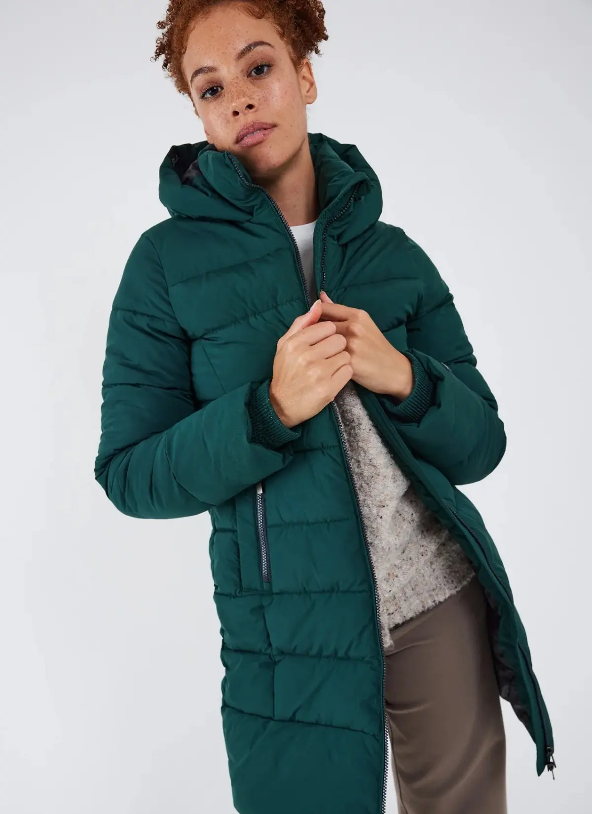 Larvik 2.0 Parka (Women's) 1