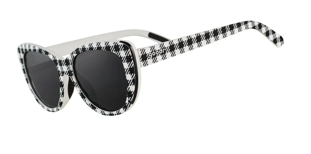 Gingham Is Sooo Last Season - Runways - Past Season 1