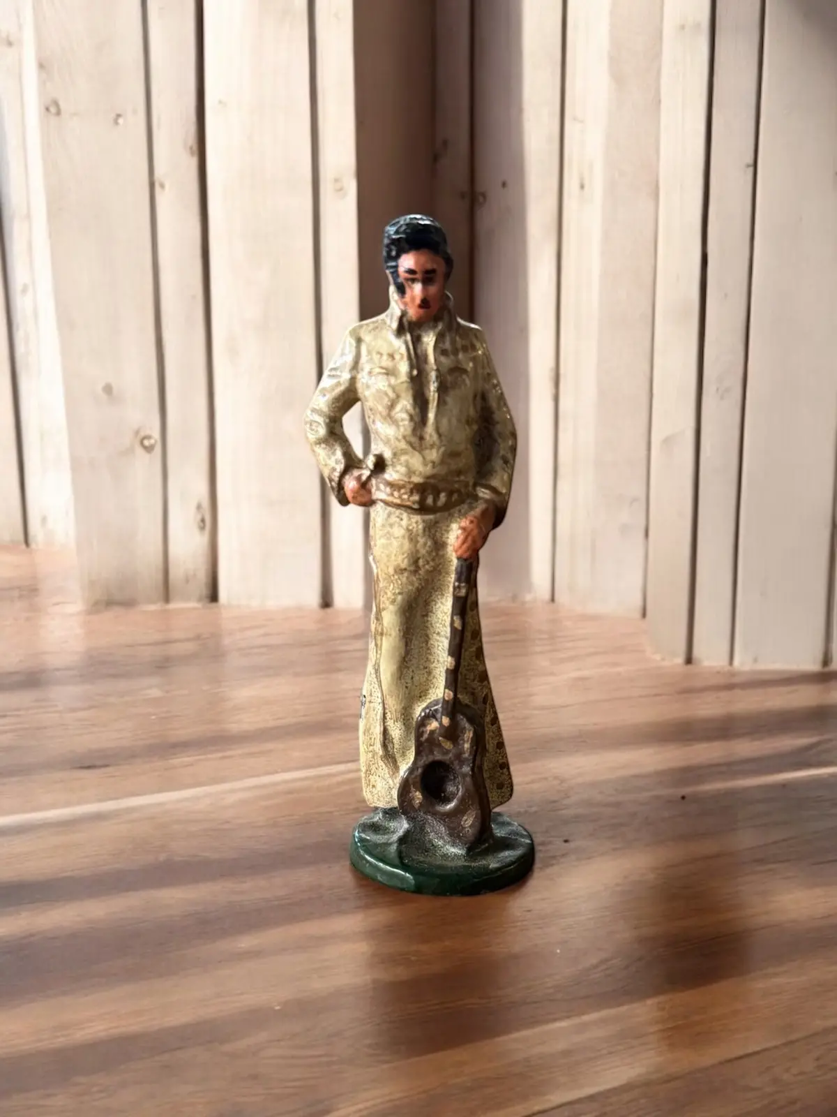 Lead Elvis Figure 1