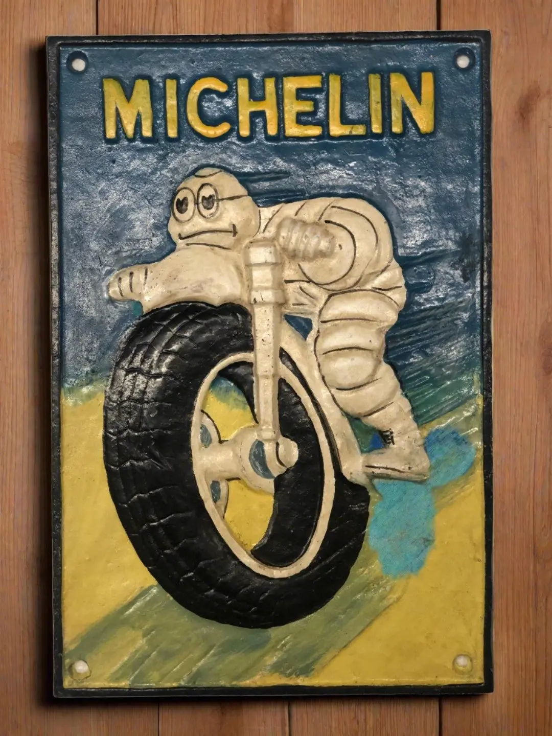3D Michelin Man On Tire Sign 1