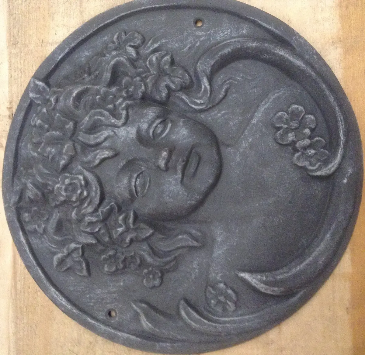 Cast Iron Sign - Floral Cherub 1