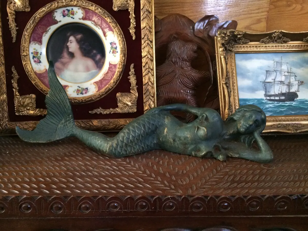 Cast Iron Mermaid - Laying Side Way 1
