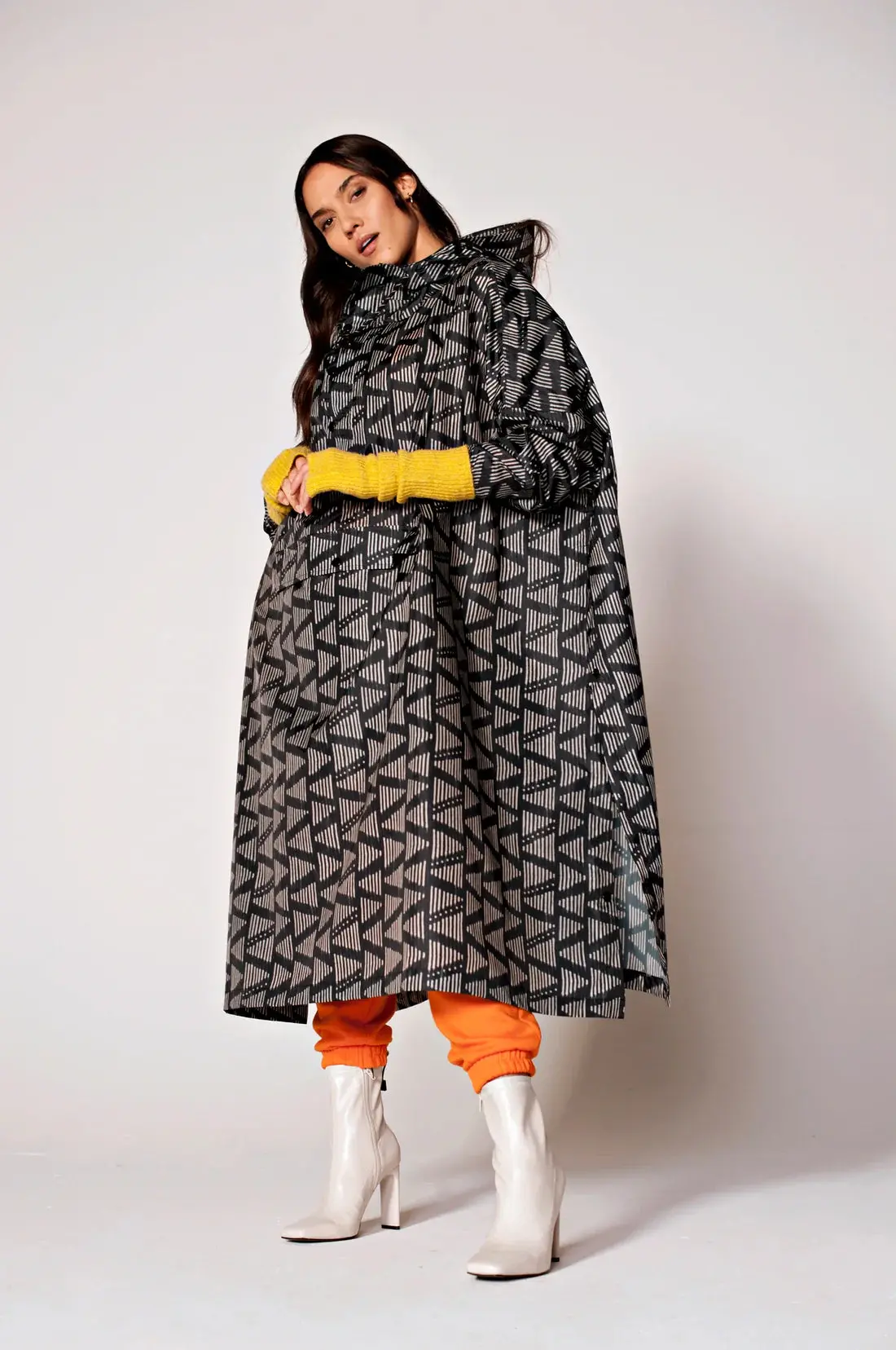 Moa - Rain Poncho 1