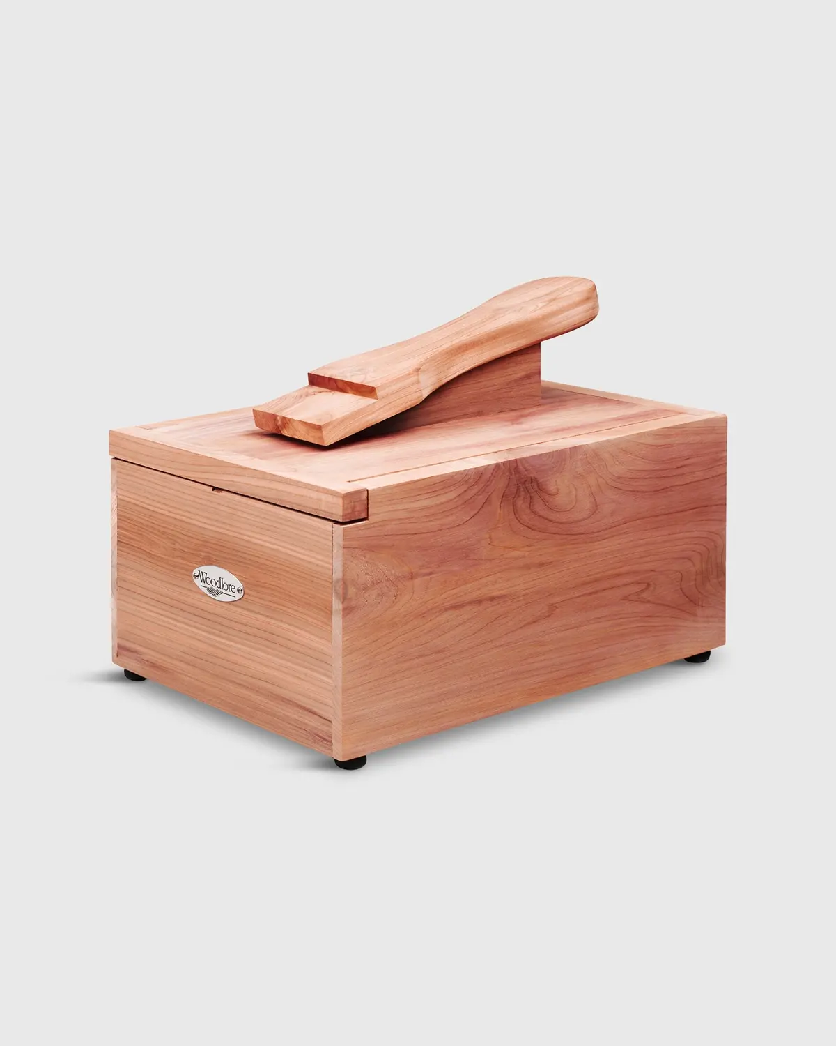 Cedar Shoe Valet 1