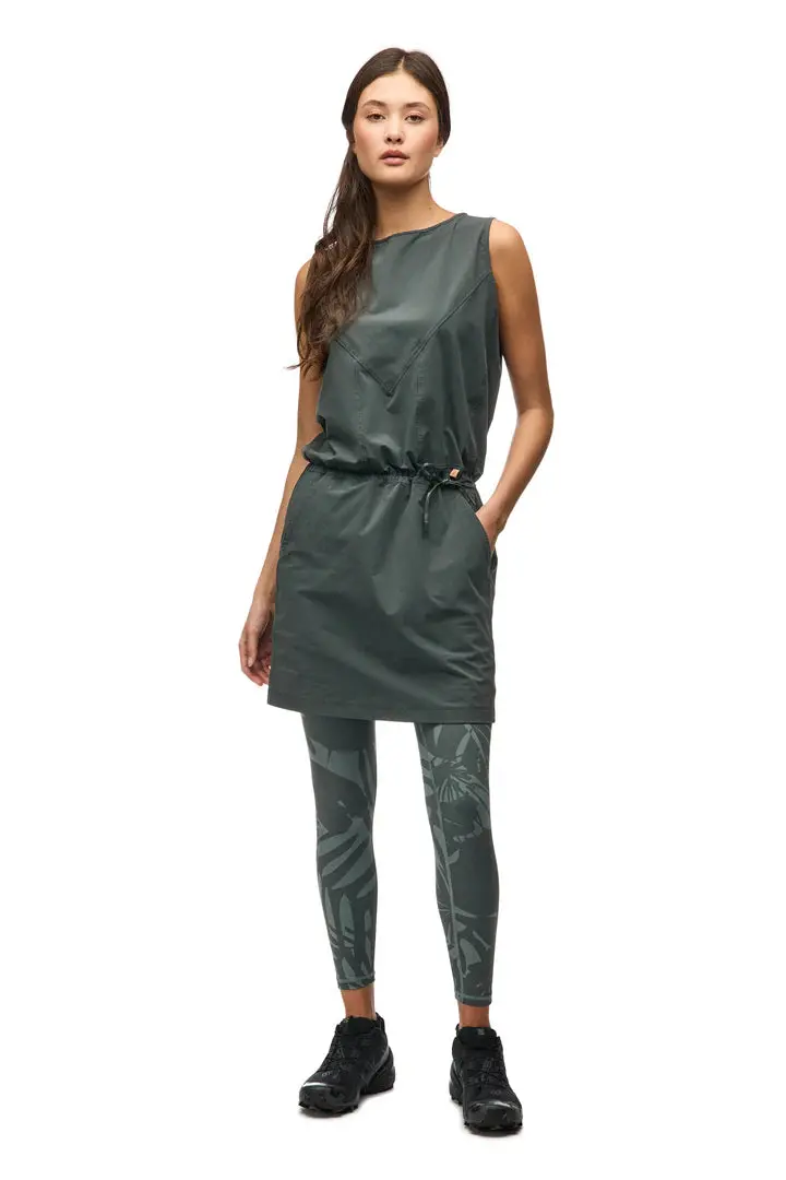 Laco V - Dress (Women's) 1