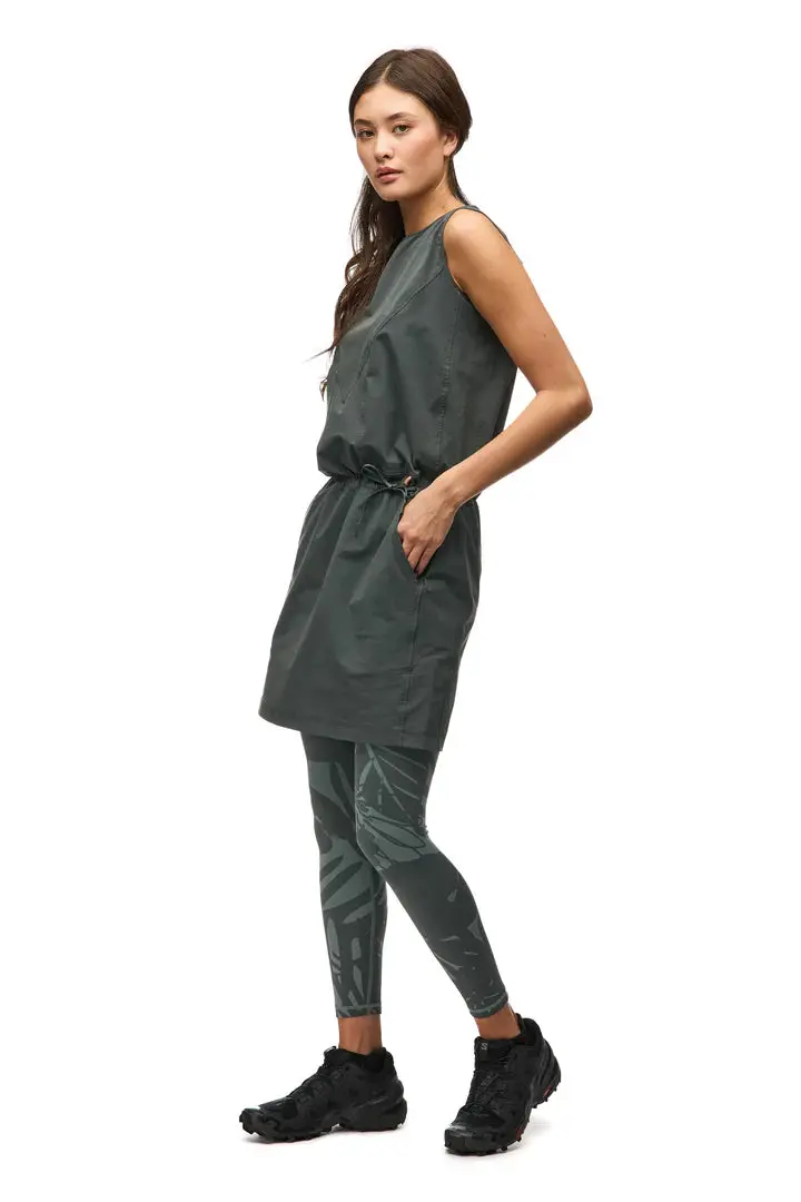 Laco V - Dress (Women's) 2
