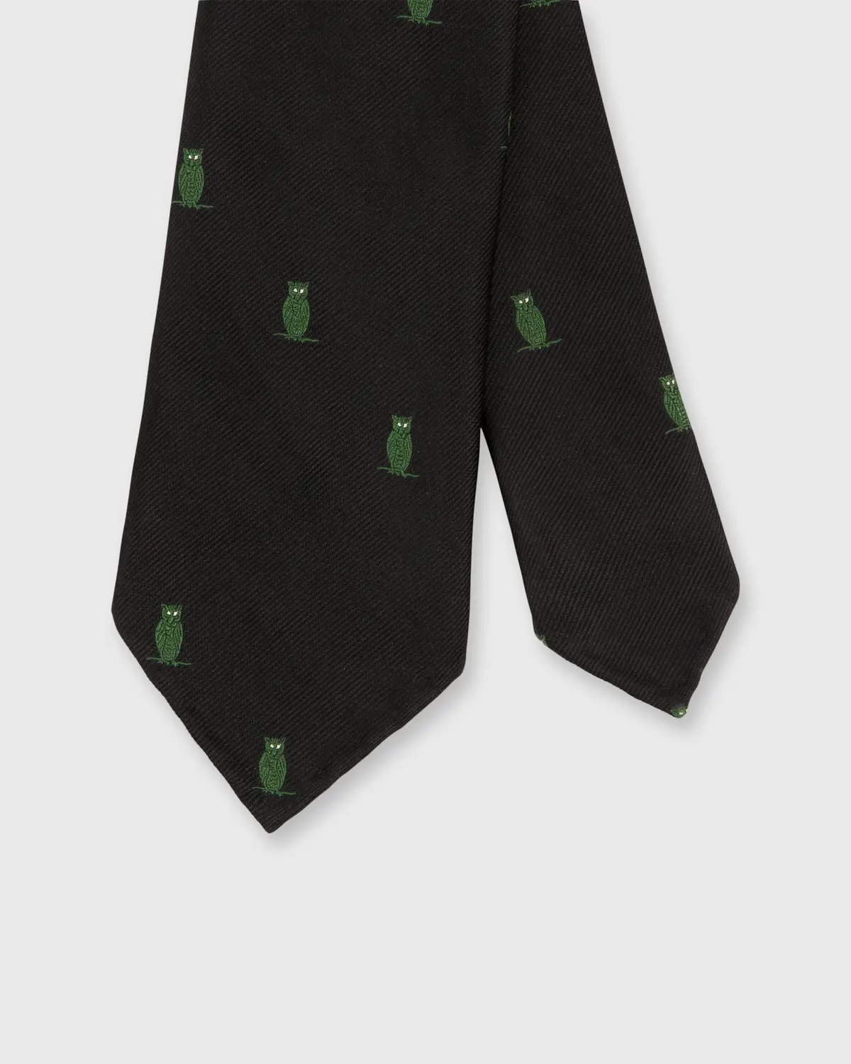 Silk Woven Club Tie In Black/Green Owl 1