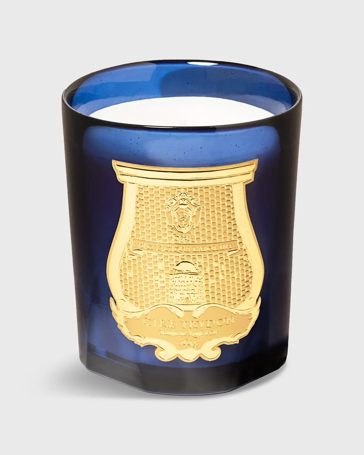 Les Belles Matieres Scented Candle In Salta 1