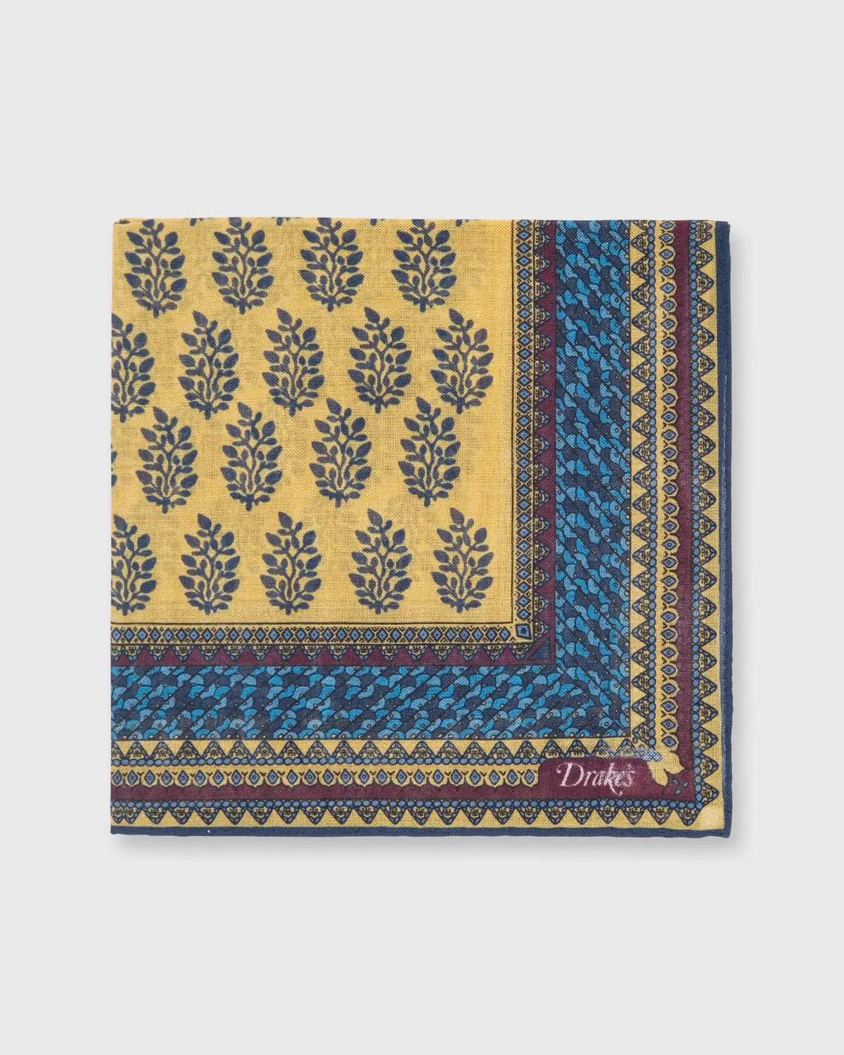 Hand-Rolled Pocket Square In Yellow Gold/Blue Block Pine 1