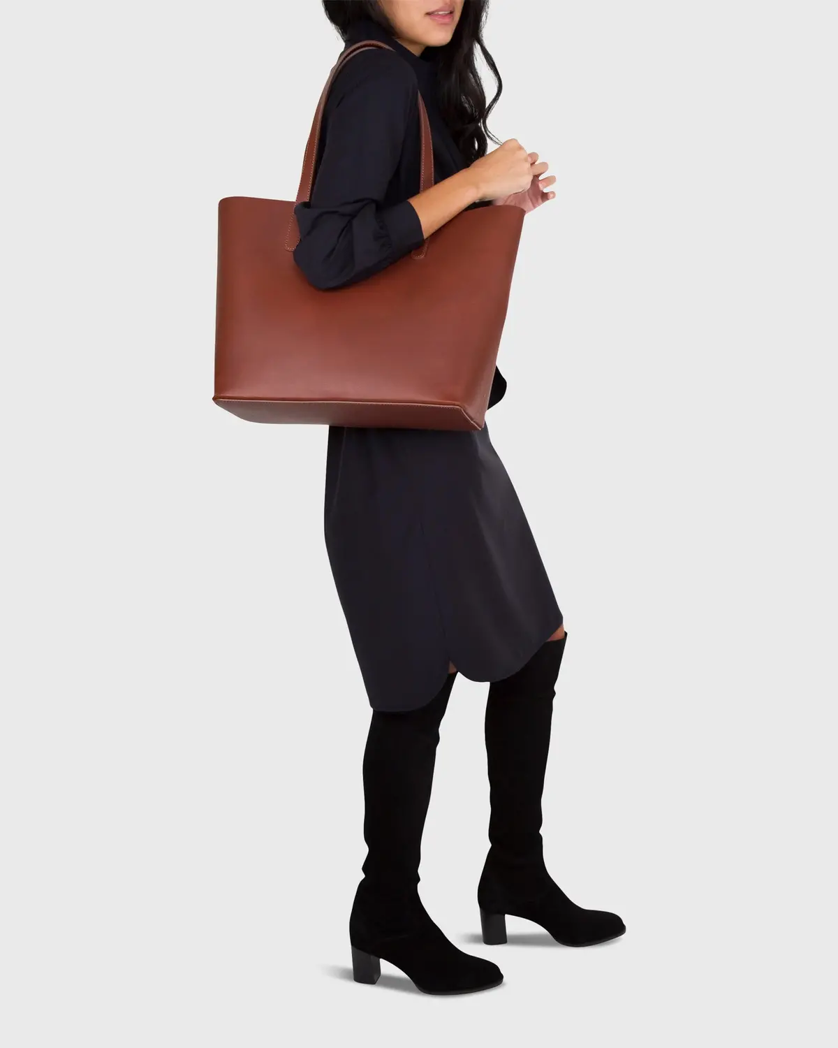 Soft Tote In Chestnut Cowhide 2