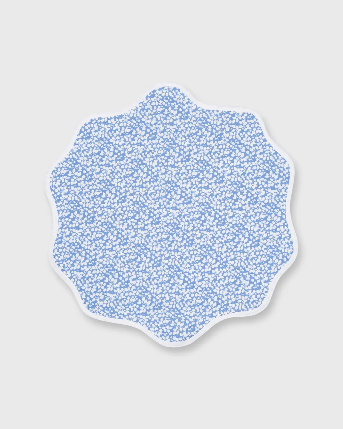 Scallop Edge Placemat In Blue/White Glenjade Liberty Fabric 1