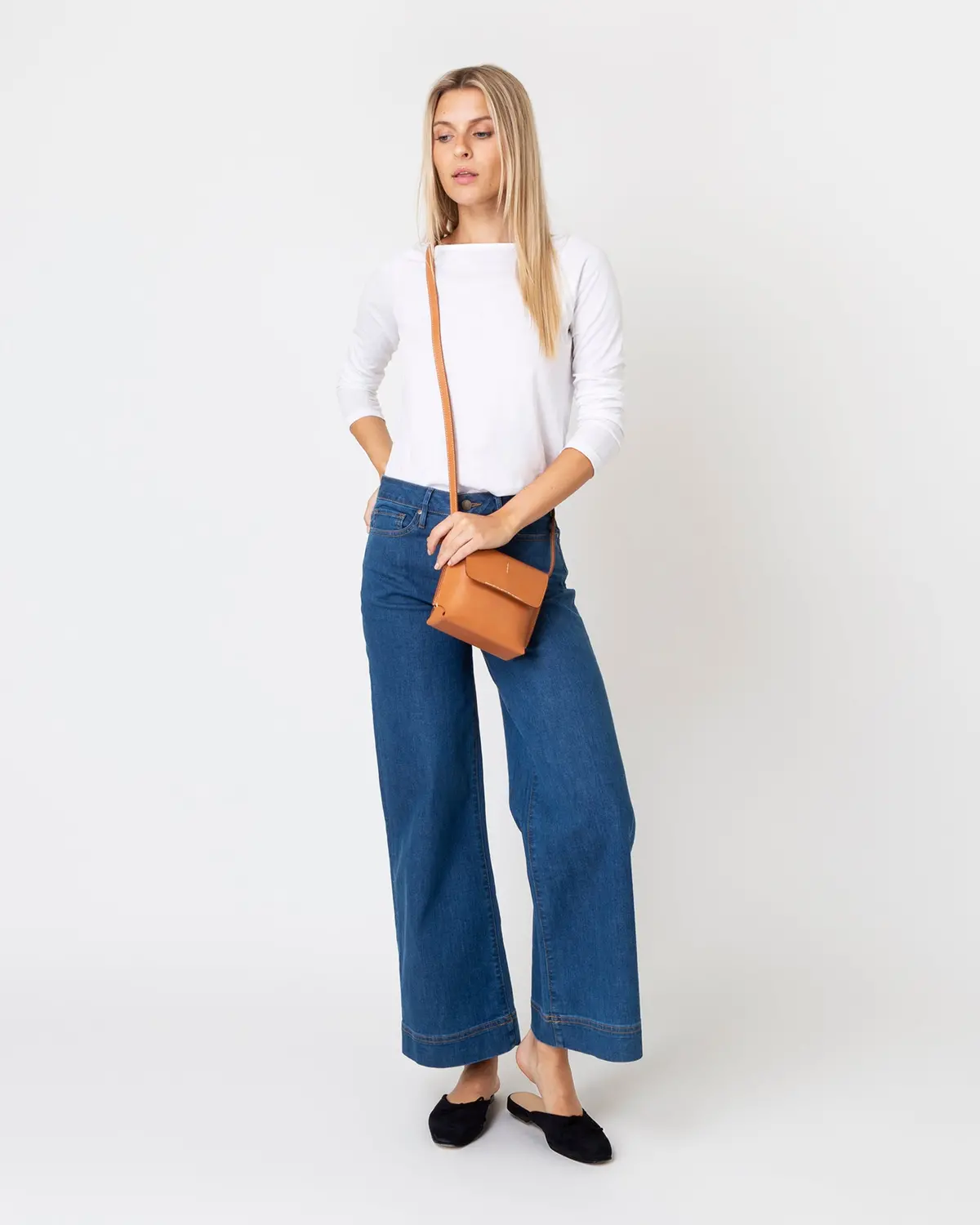 Lucette Crossbody Bag In Tan Leather 2