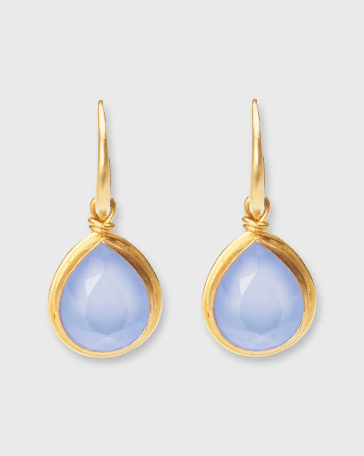 Small Medici Pear Shaped Earrings In Blue Chalcedony 1