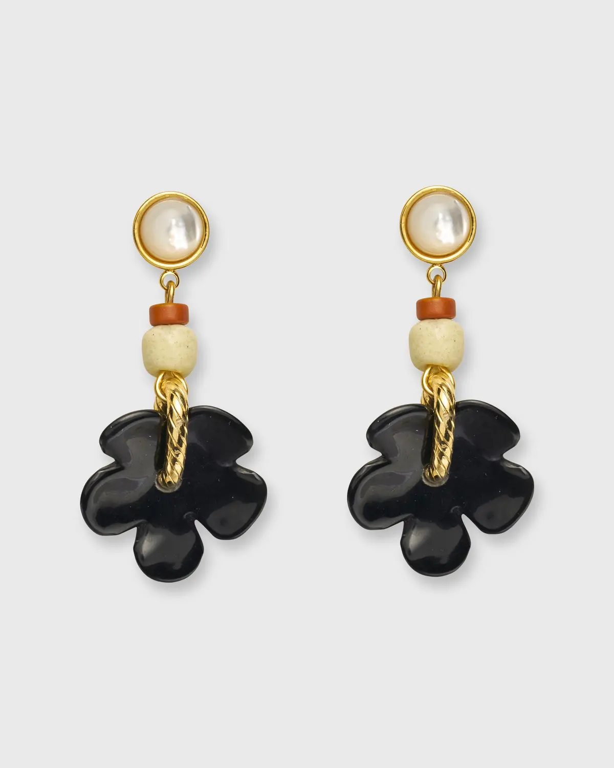 Mistflower Earrings In Black 1