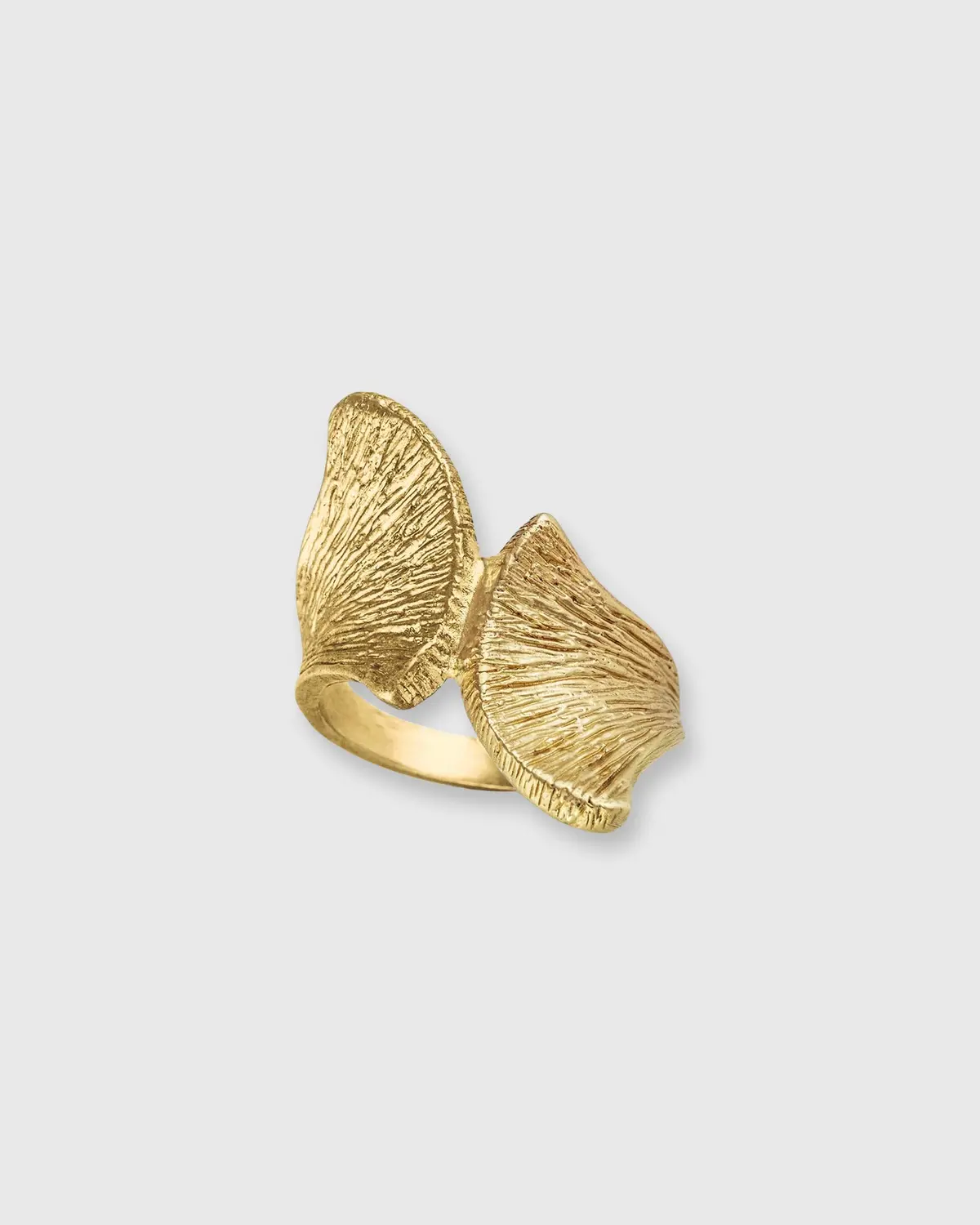Armadillo Scapula Ring In Vermeil 1