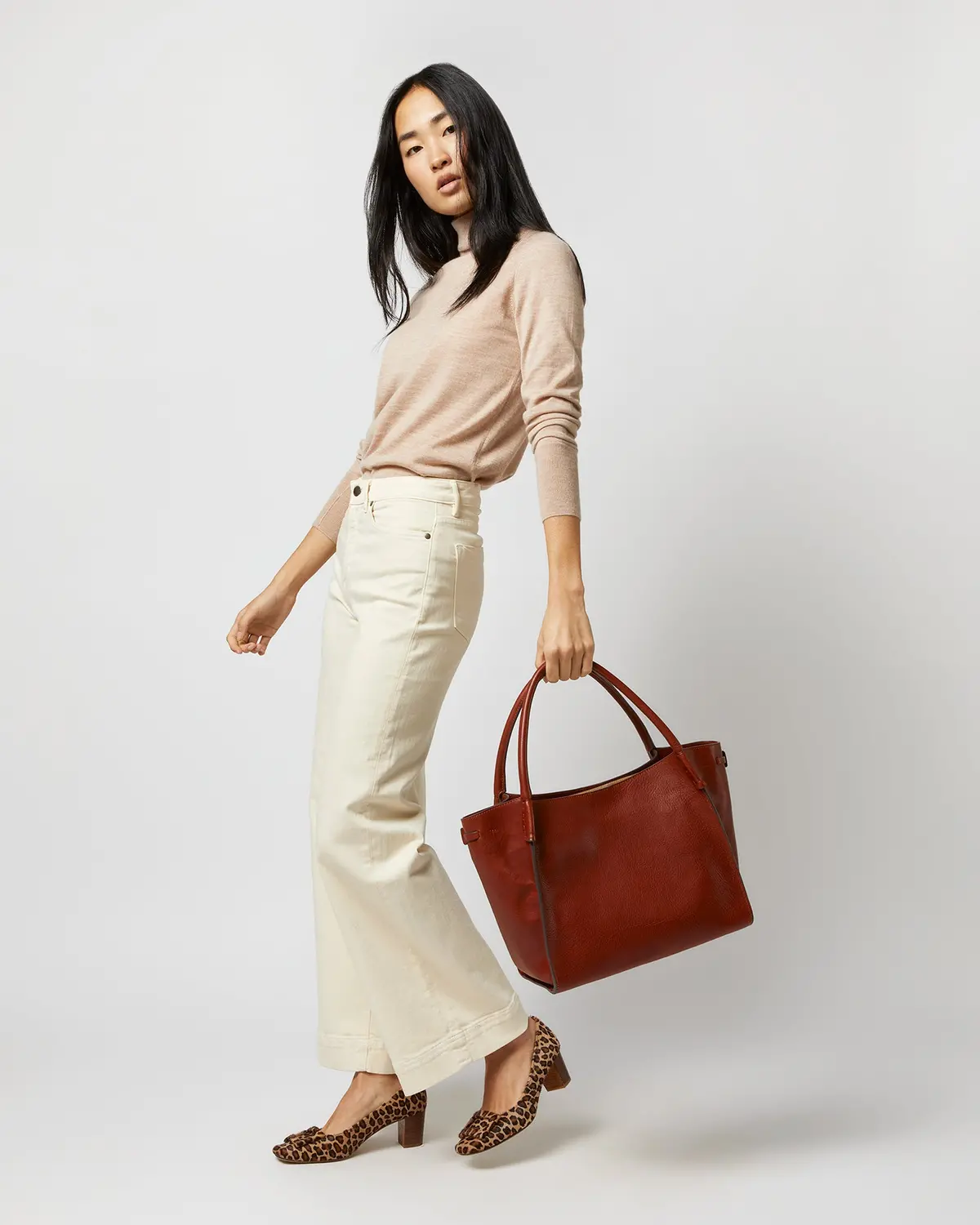Zoe Tote In English Tan Leather 2