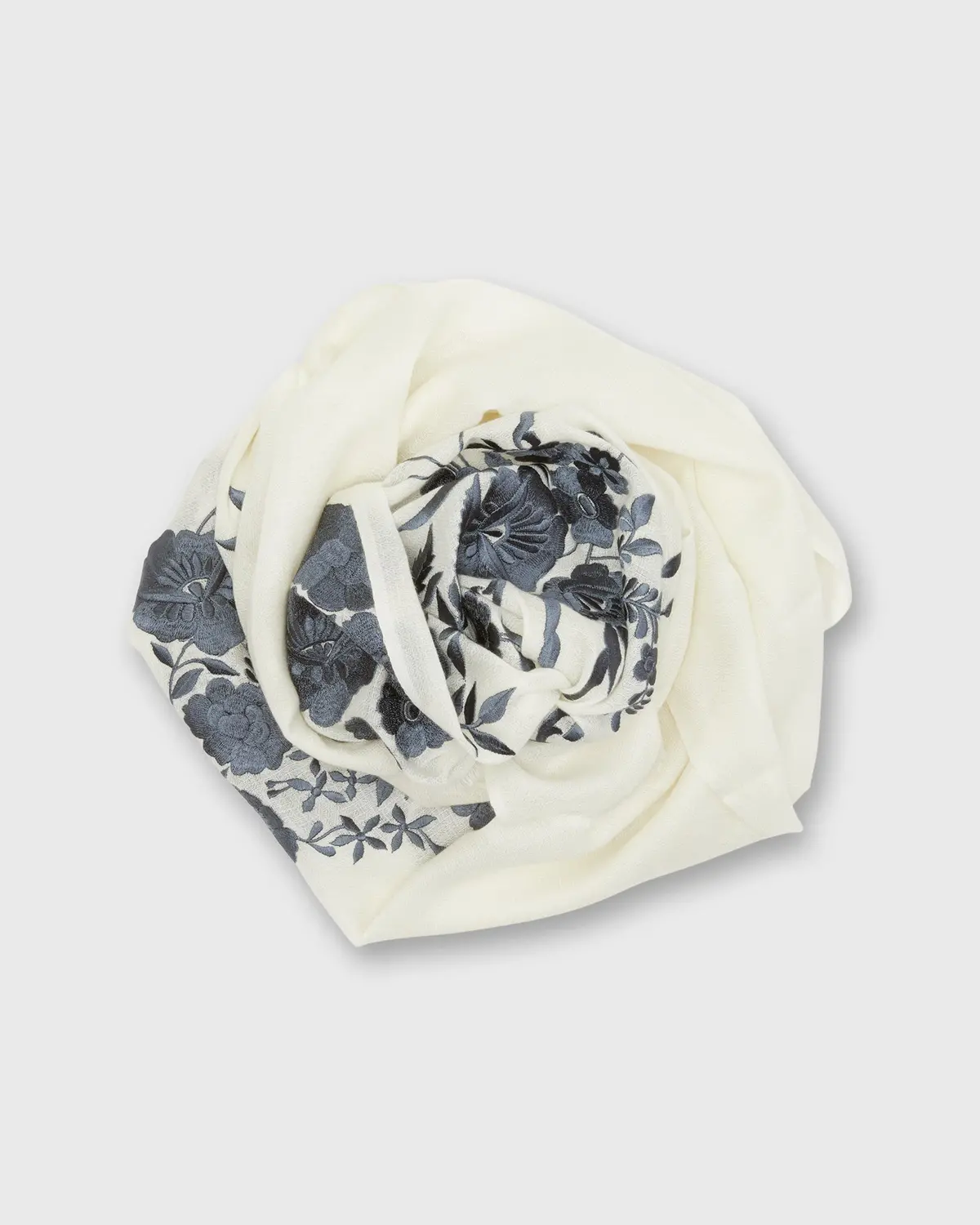 Heart Affair Scarf In Ivory/Navy 1