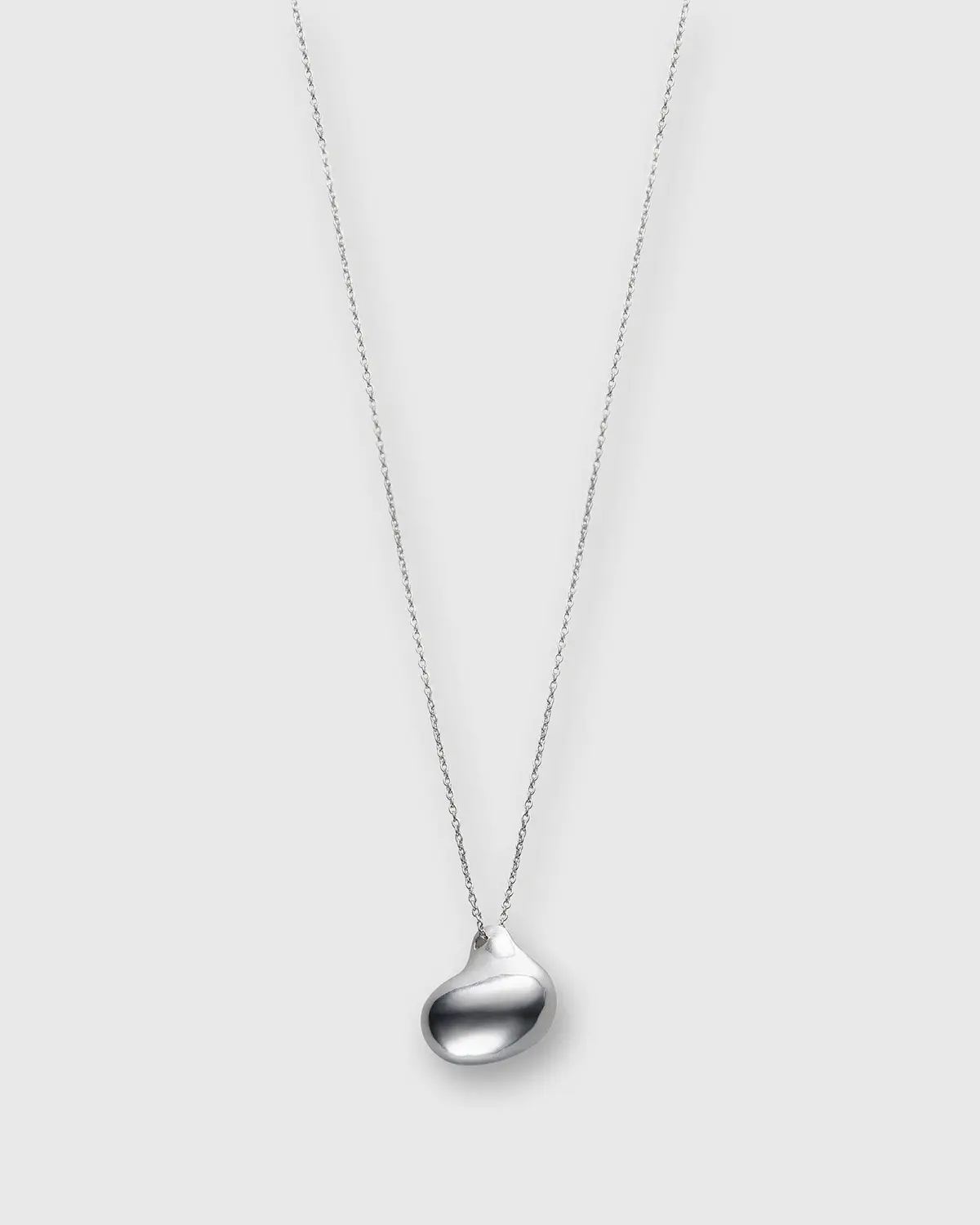 Organic Pendant Necklace In Silver 1