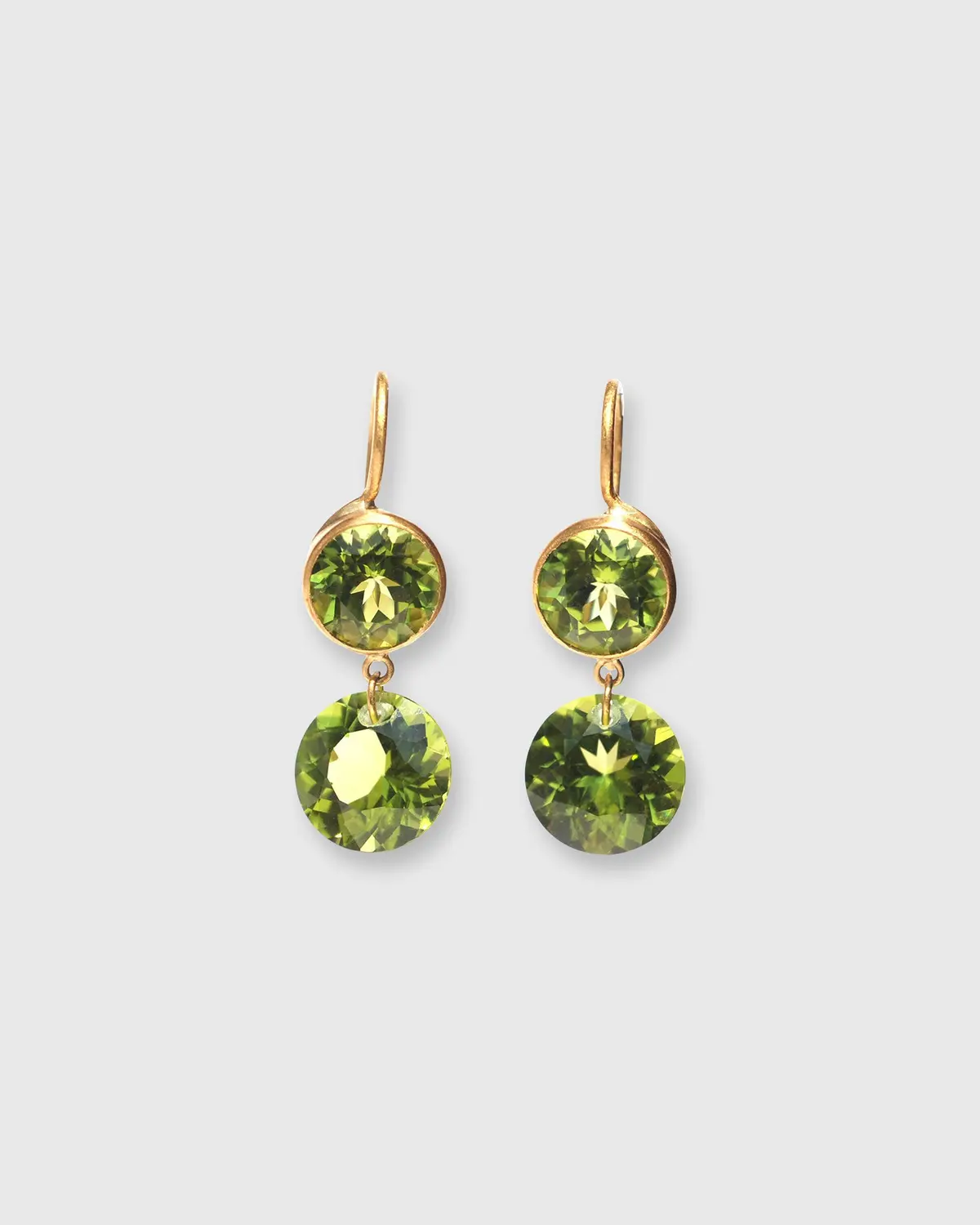 Extra Small Incandescence Hook Earrings In Peridot 1