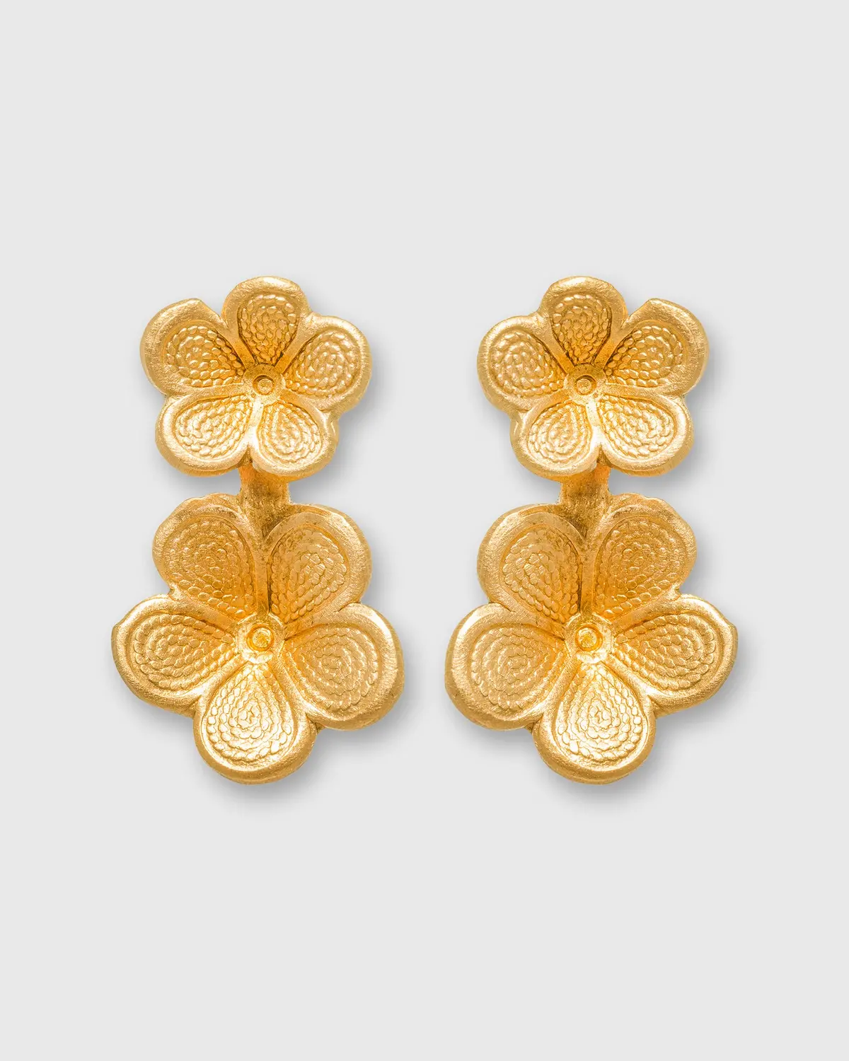 Osaka Stud Earrings In Gold 1