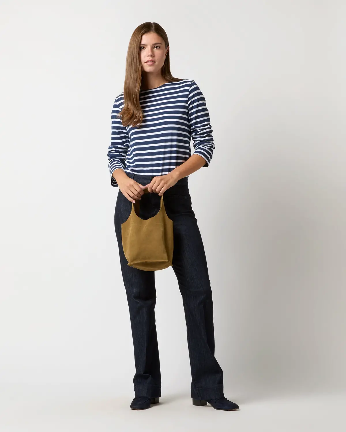 Paola Bucket Bag In Tobacco Suede 2