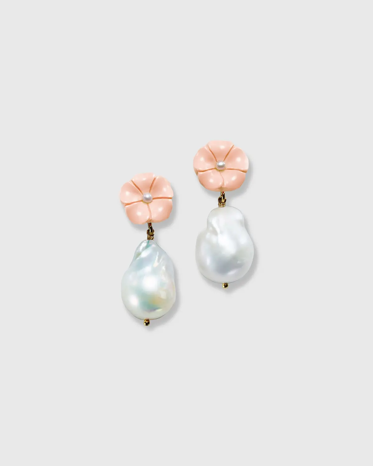 Pearl Drop Earrings In Pink 1