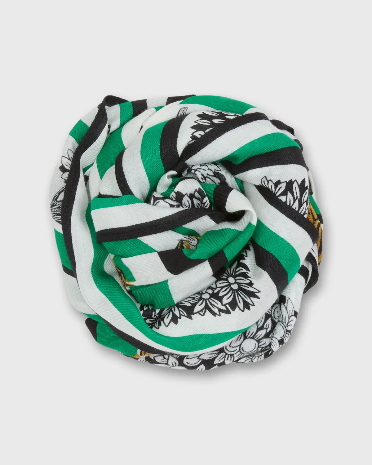 Labyrinthe Square Scarf In Green 1