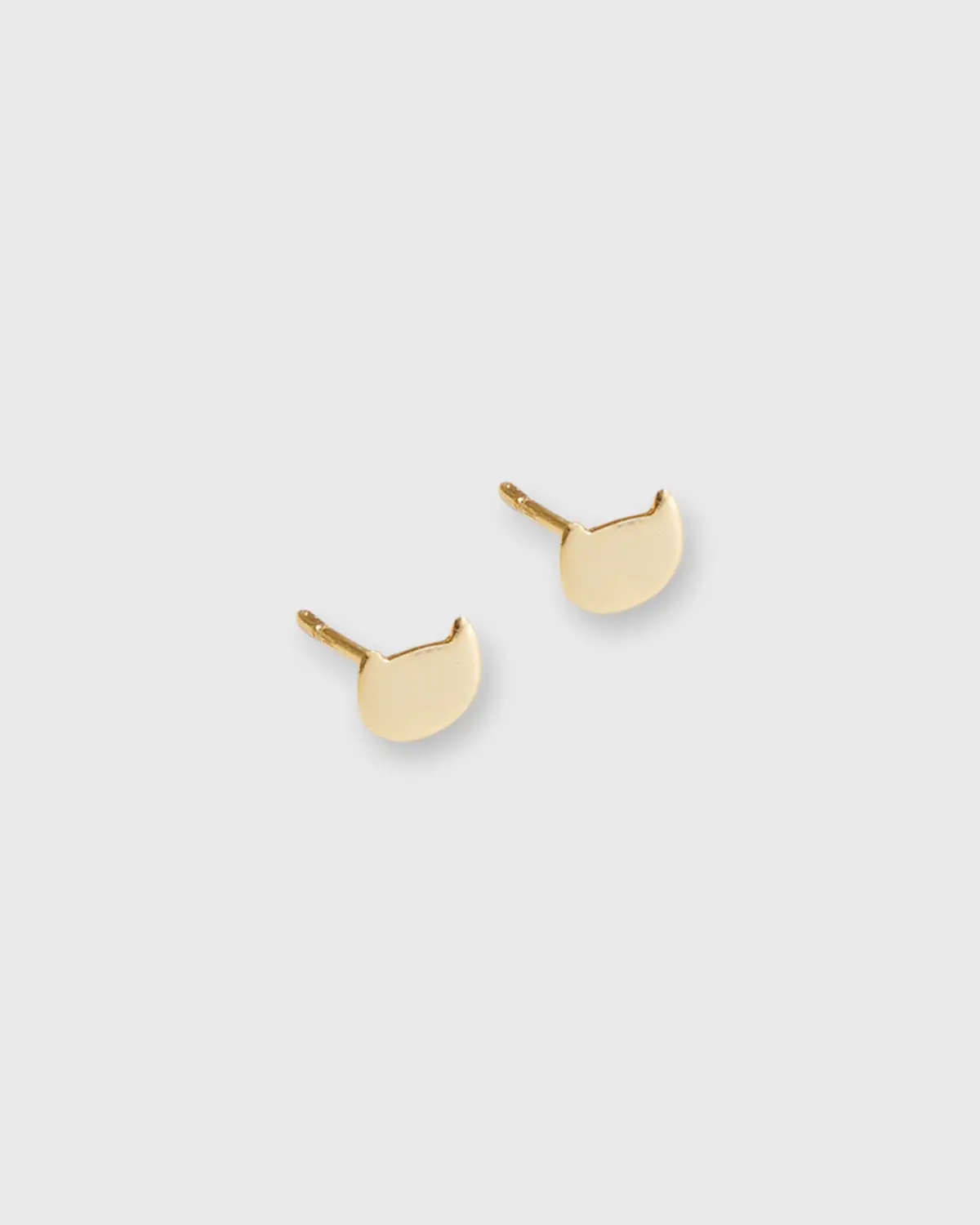 Kitty Stud Earrings In Gold 1