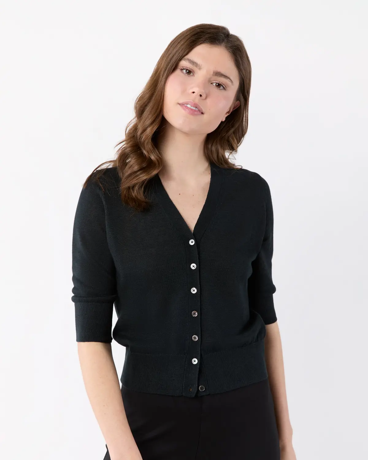 Short-Sleeved Rosie V-Neck Cardigan In Black Linen 1