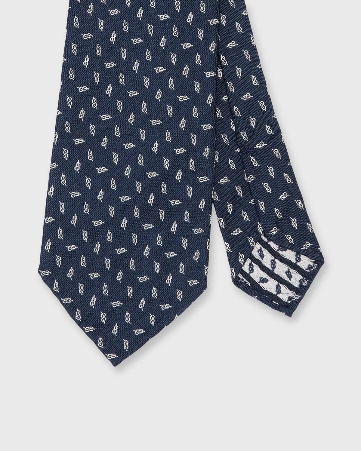 Silk Club Tie In Navy/Bone Knot 1