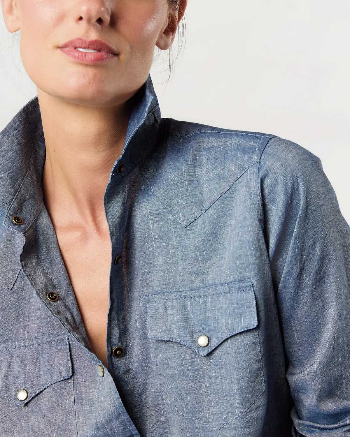 Western Shirt In Indigo Cotolino Chambray 5