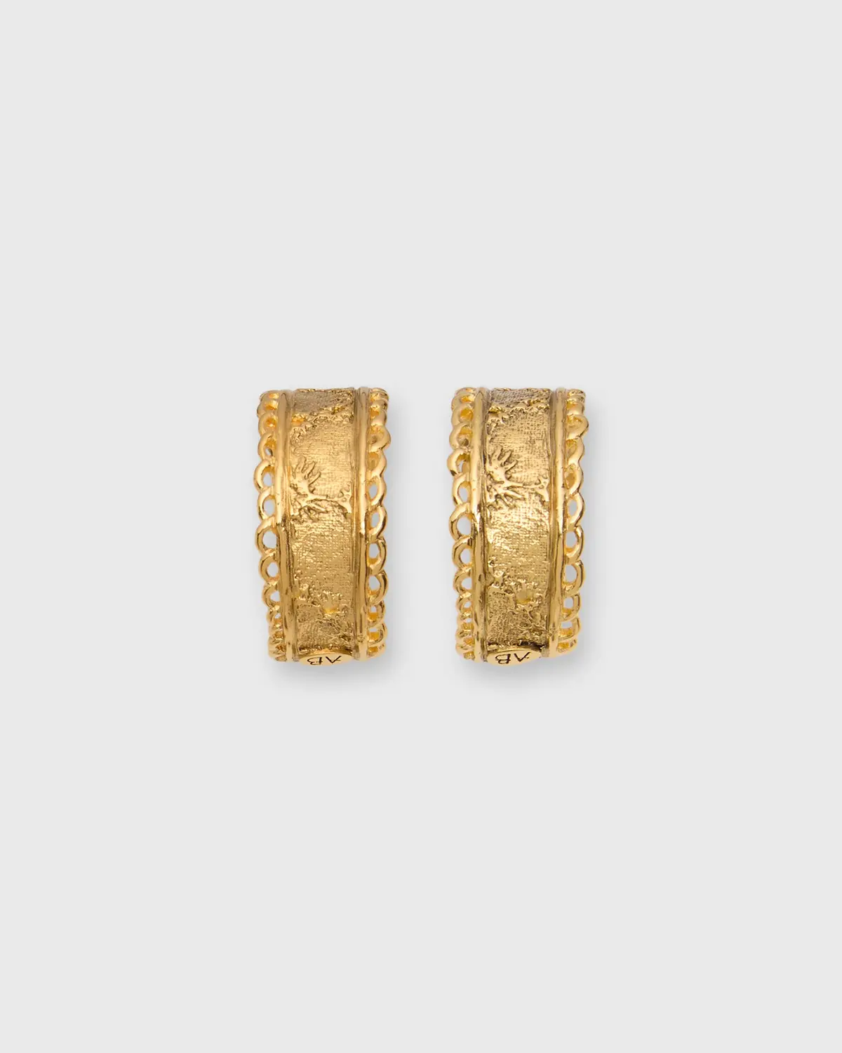 Loumeda Earrings In Gold 1