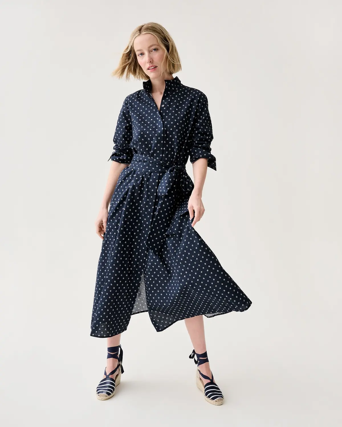 Annette Dress In Navy Leaf Printed Crinkle Cotton 1