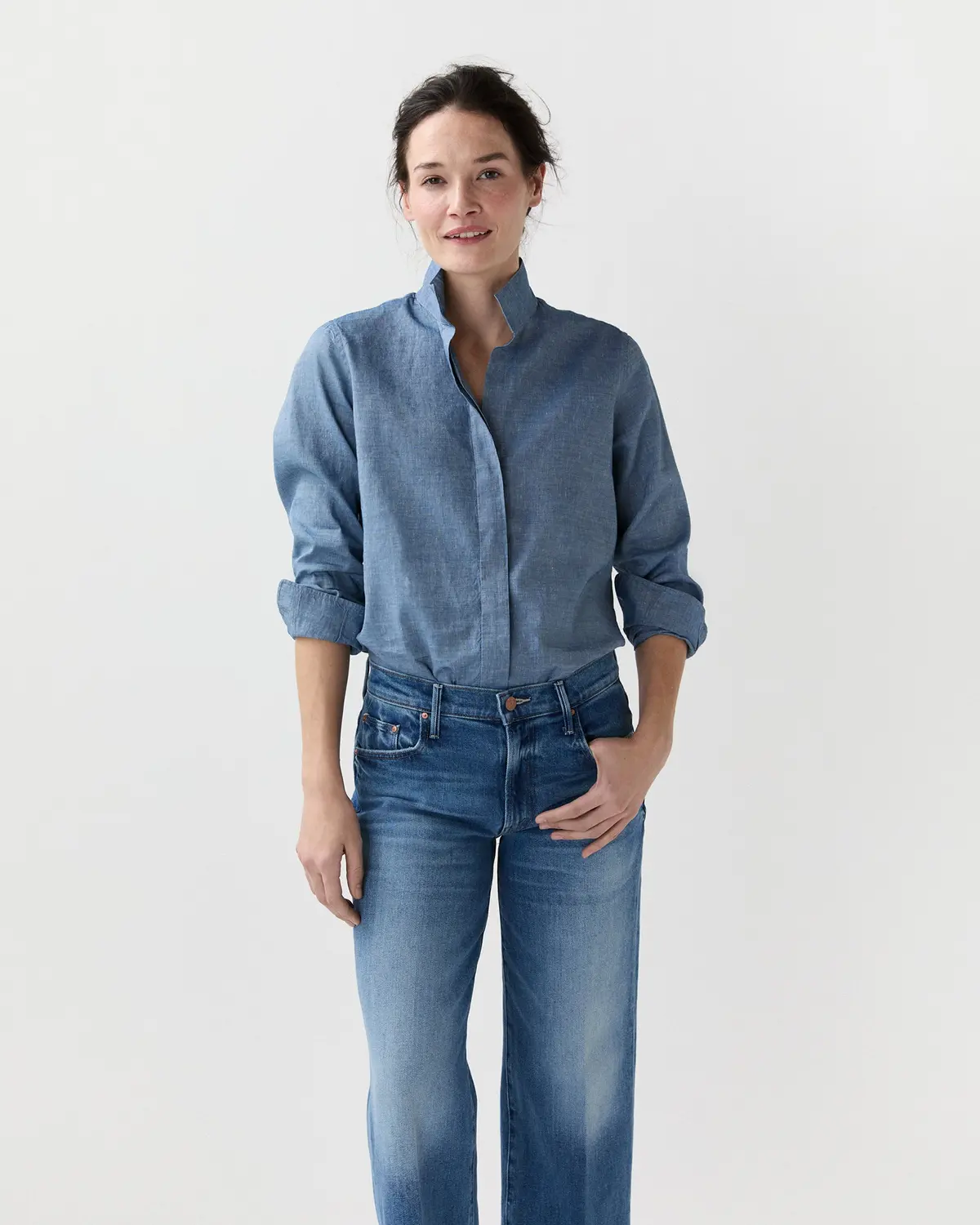 Mel Shirt In Extra Light Washed Cotolino Chambray 1