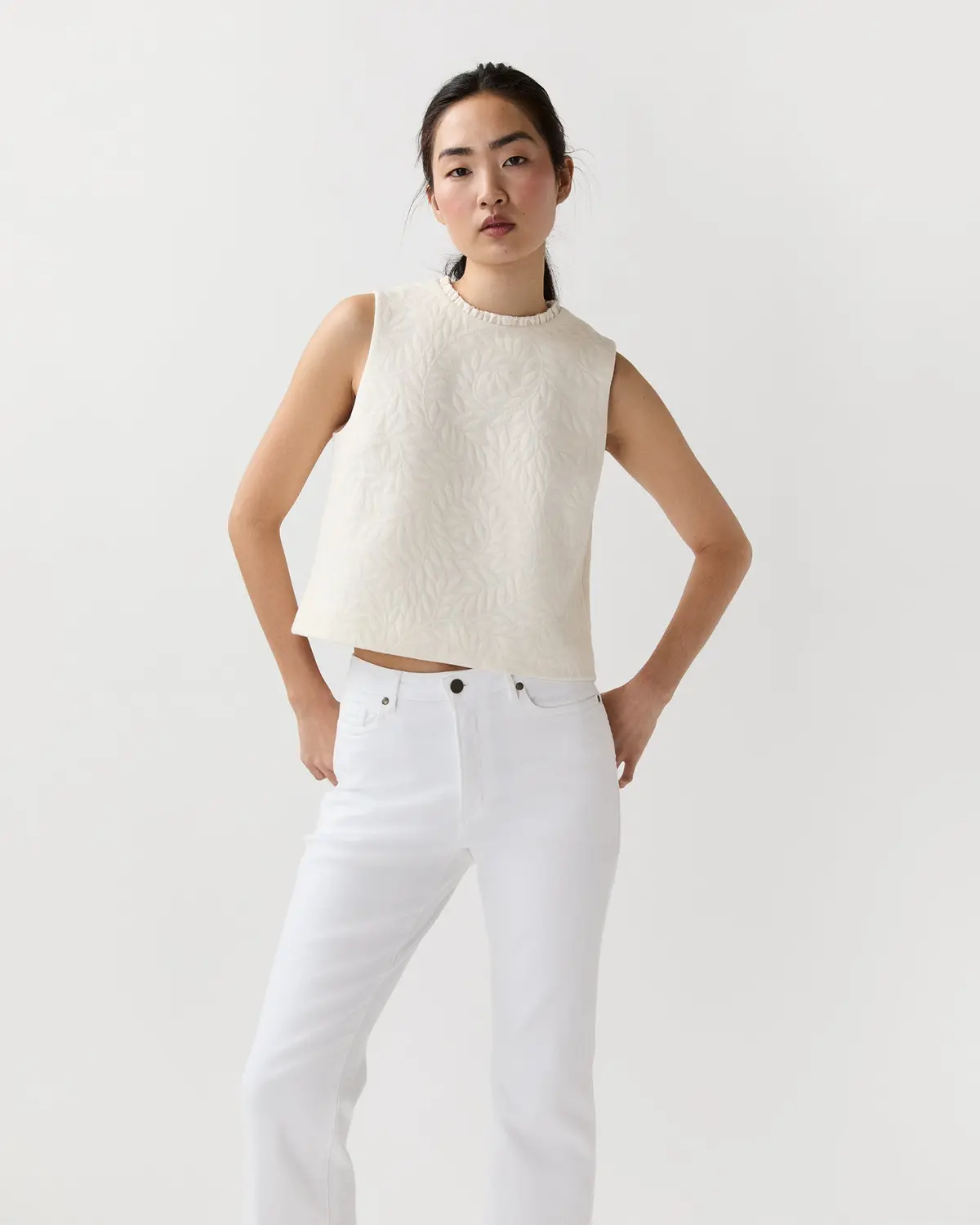 Gia Frill Shell Top In Natural Leaves Knit Jacquard 1