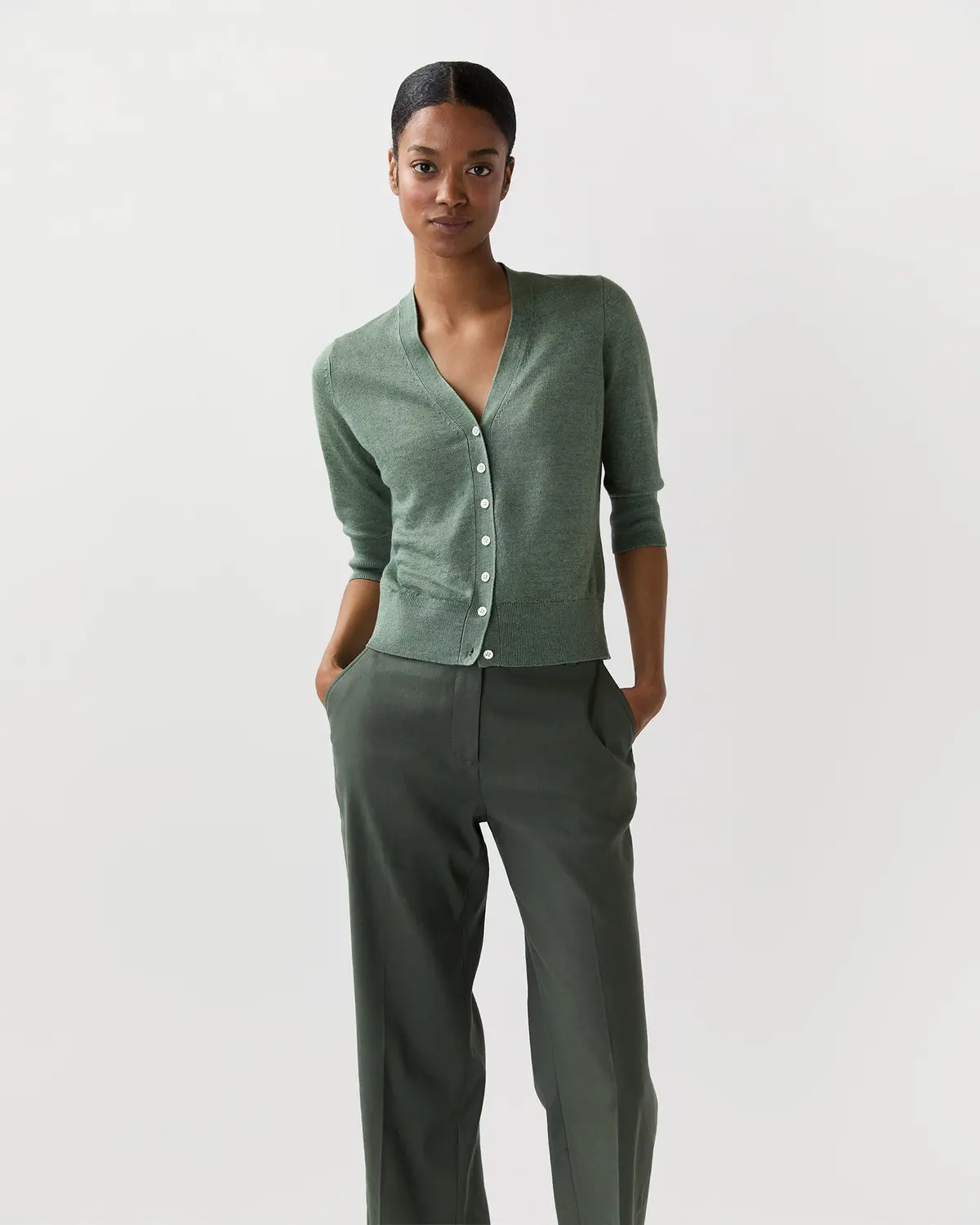 Short-Sleeved Rosie V-Neck Cardigan In Green Linen 1