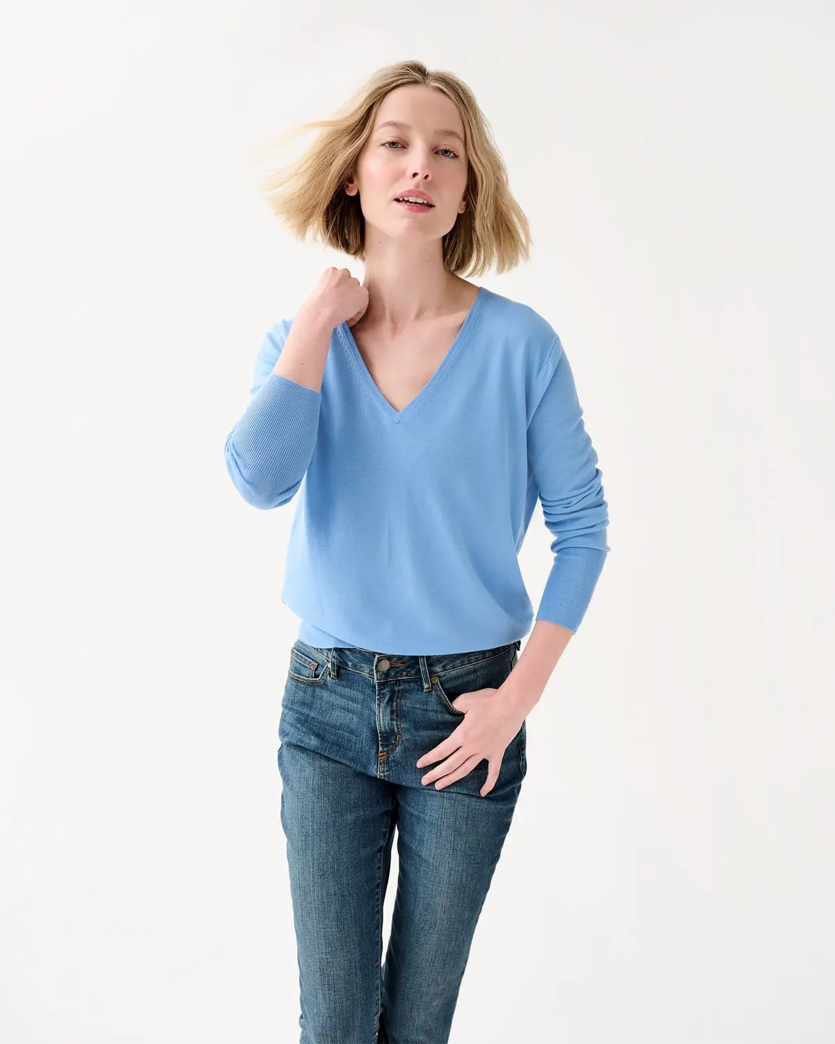 Kate V-Neck Sweater In French Blue Escorial Wool 3