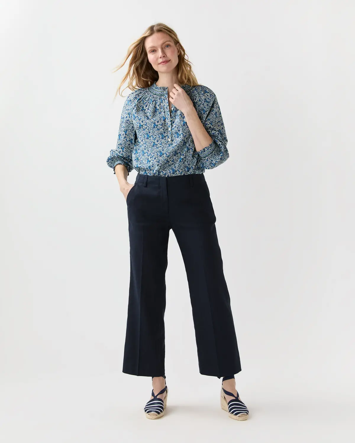 Frankie Cropped Pant In Navy Stretch Cotolino 3