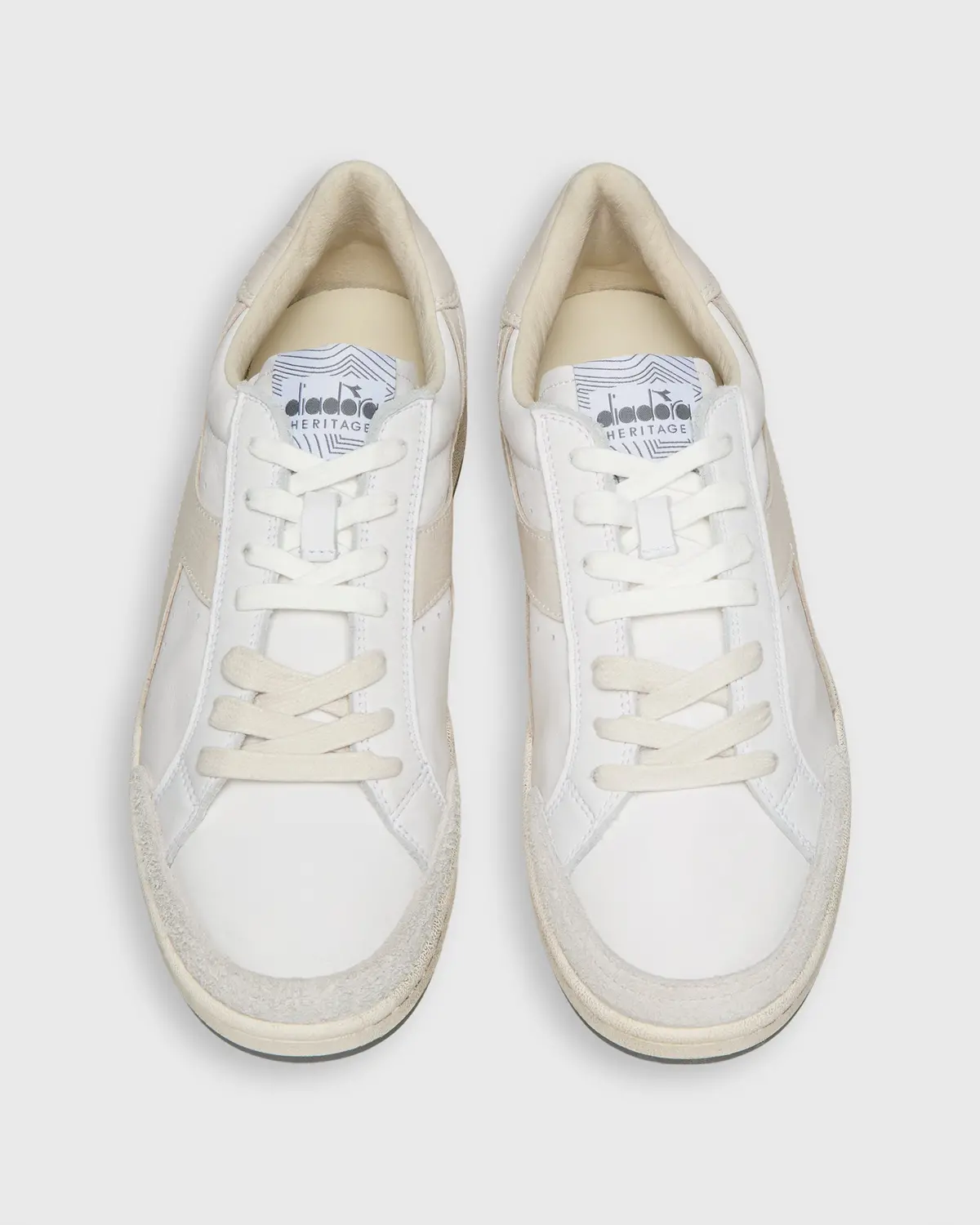 Prestige Used Sneaker In White/Moonbeam 1