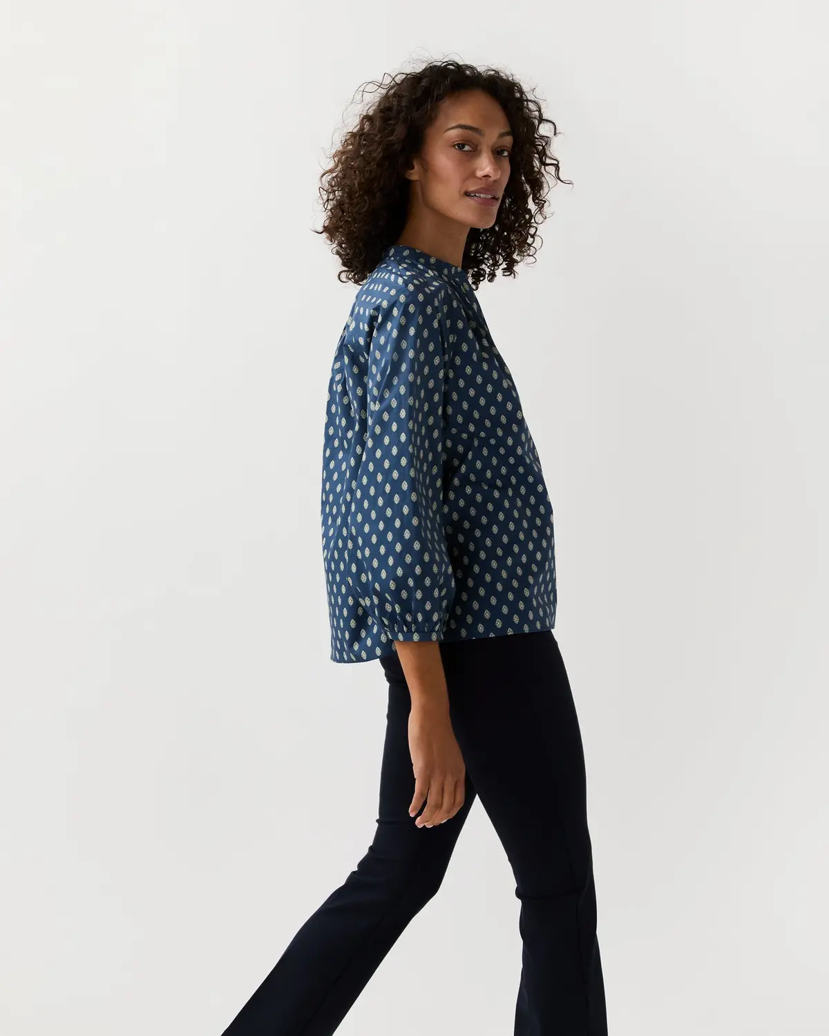 Sienna Top In Navy/Ivory Mazan Provençal Printed Poplin 4